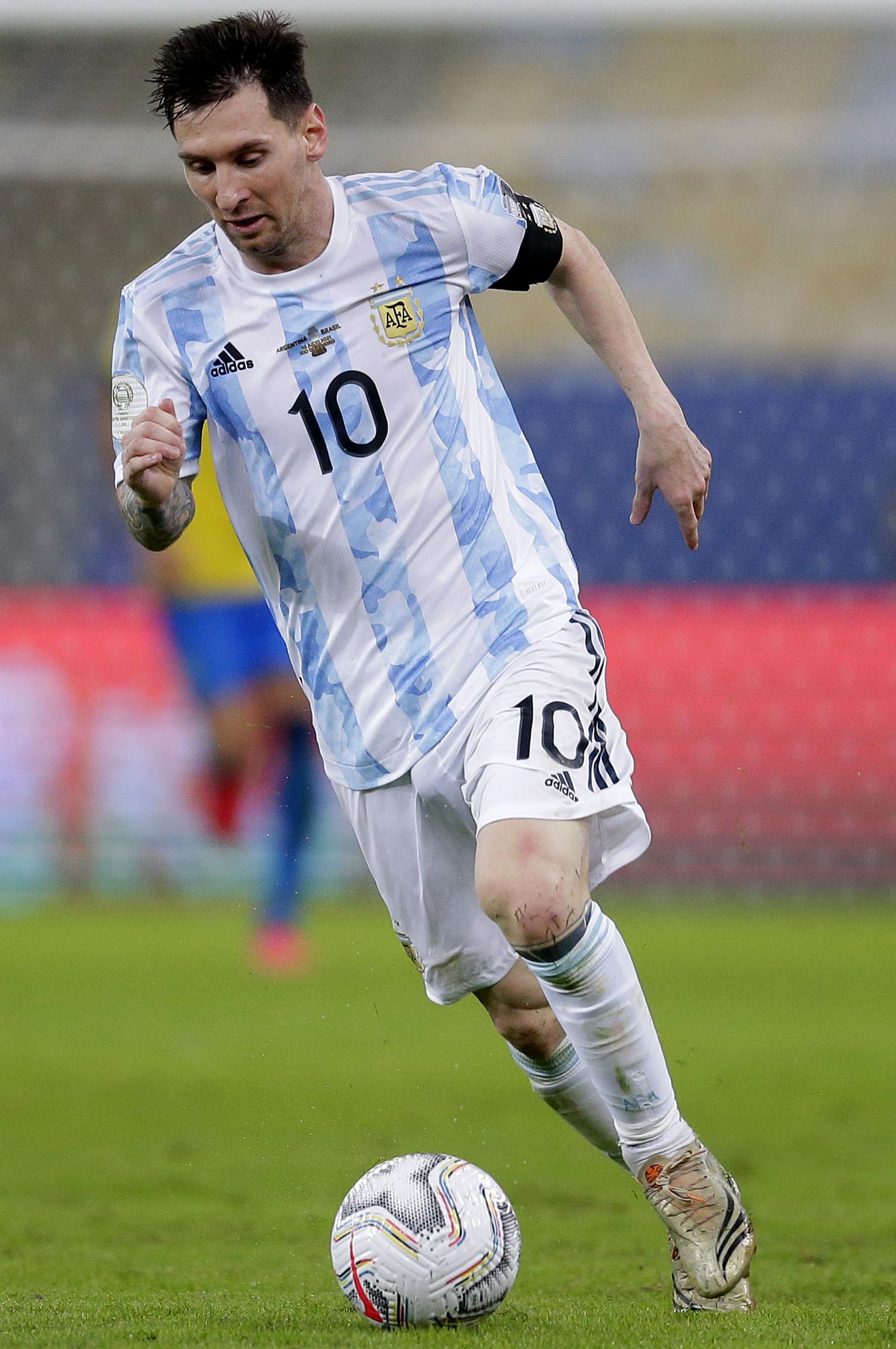 一个异常艰 一个异常艰