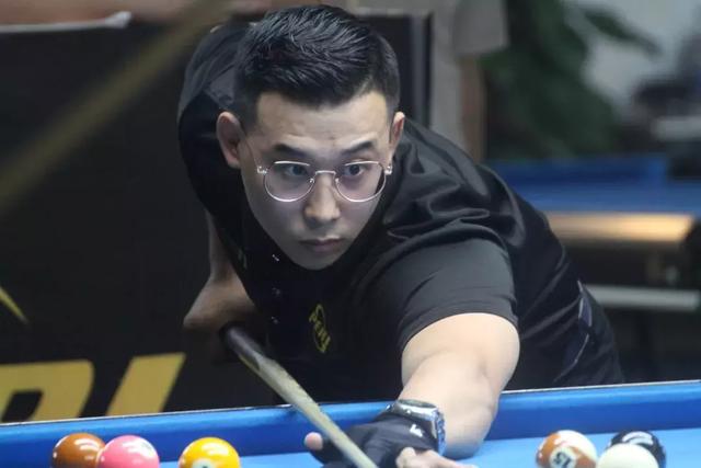 一次采访中 一次采访中