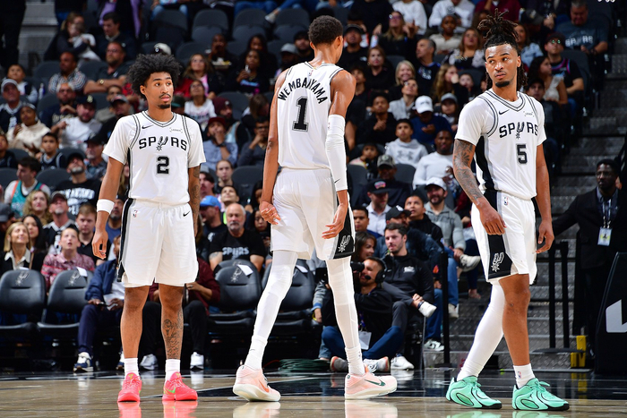 动在回应外 动在回应外